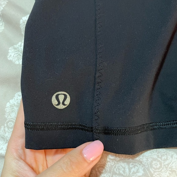 Size 2 Black Lululemon Fast Track Running Shorts with Raspberry Glo Waist - Picture 11 of 16